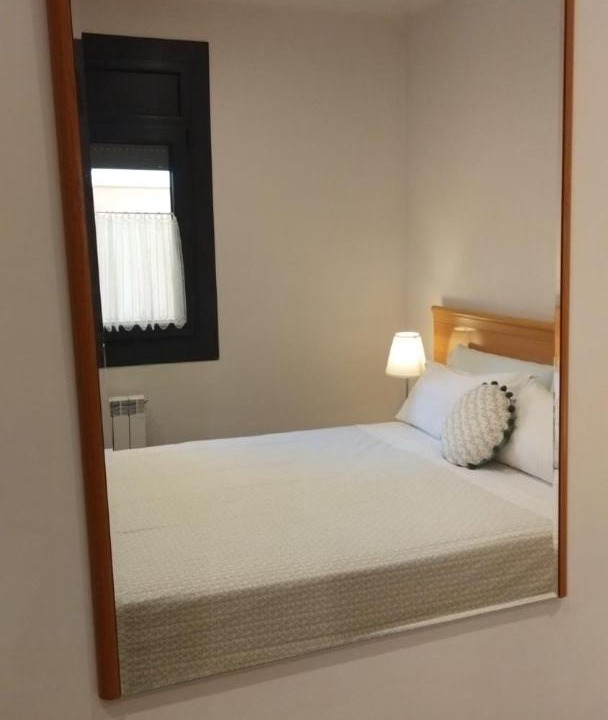 Photo of Bedroom in Campdevanol