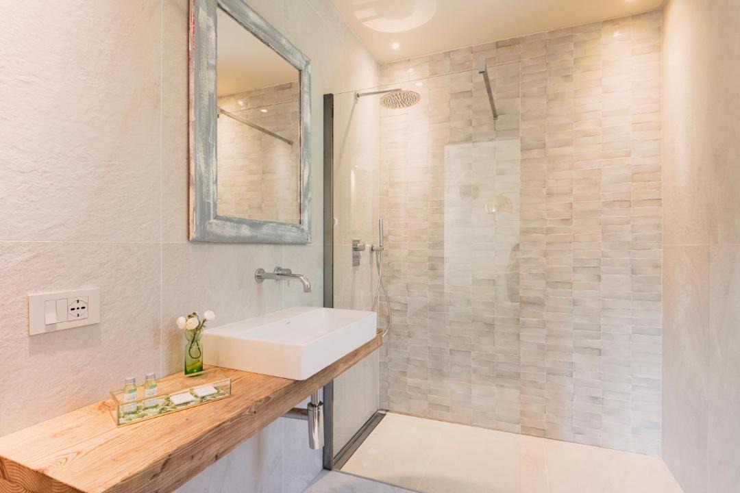 Photo of Bathroom in Barolo
