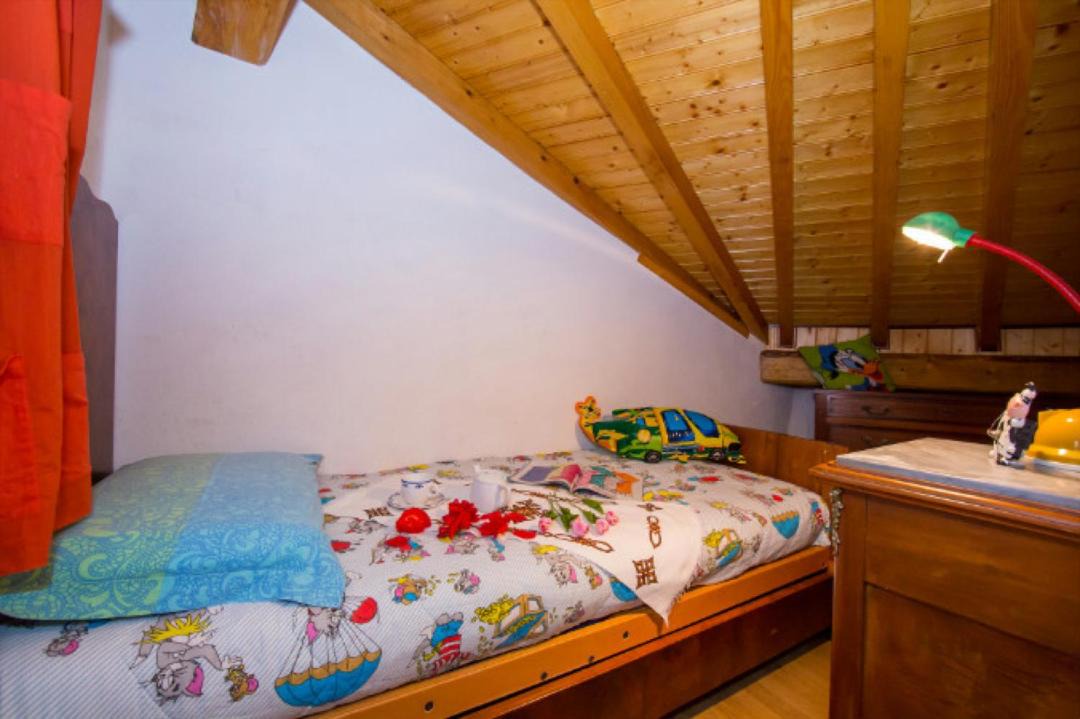 Photo of Bedroom in Brusimpiano