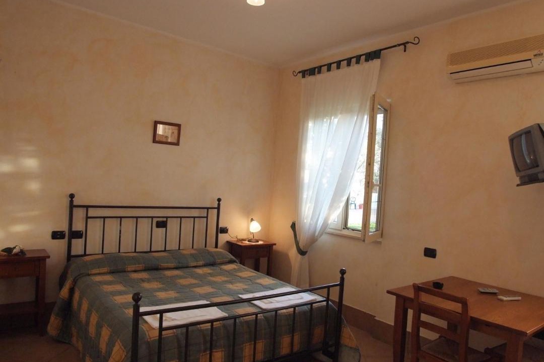 Photo of Bedroom in Latina