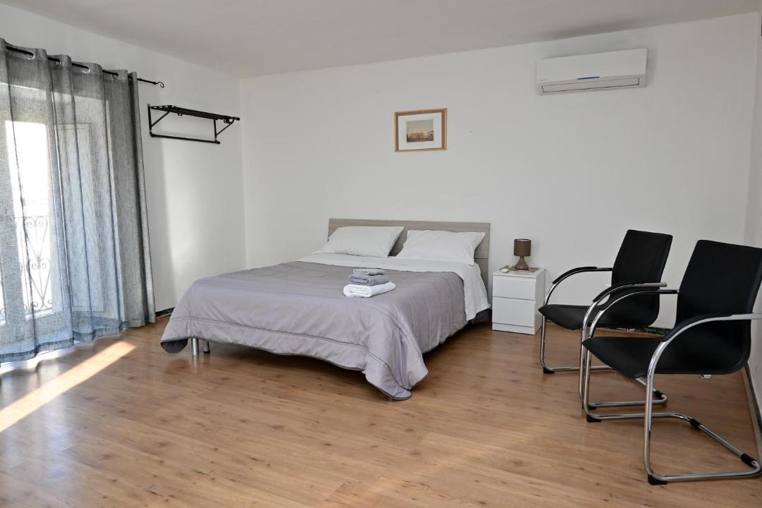 Photo of Bedroom in Capua