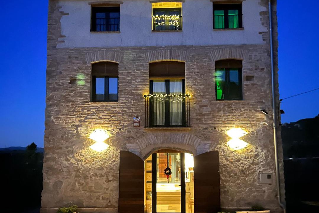 Photo of Buildings in Tivissa