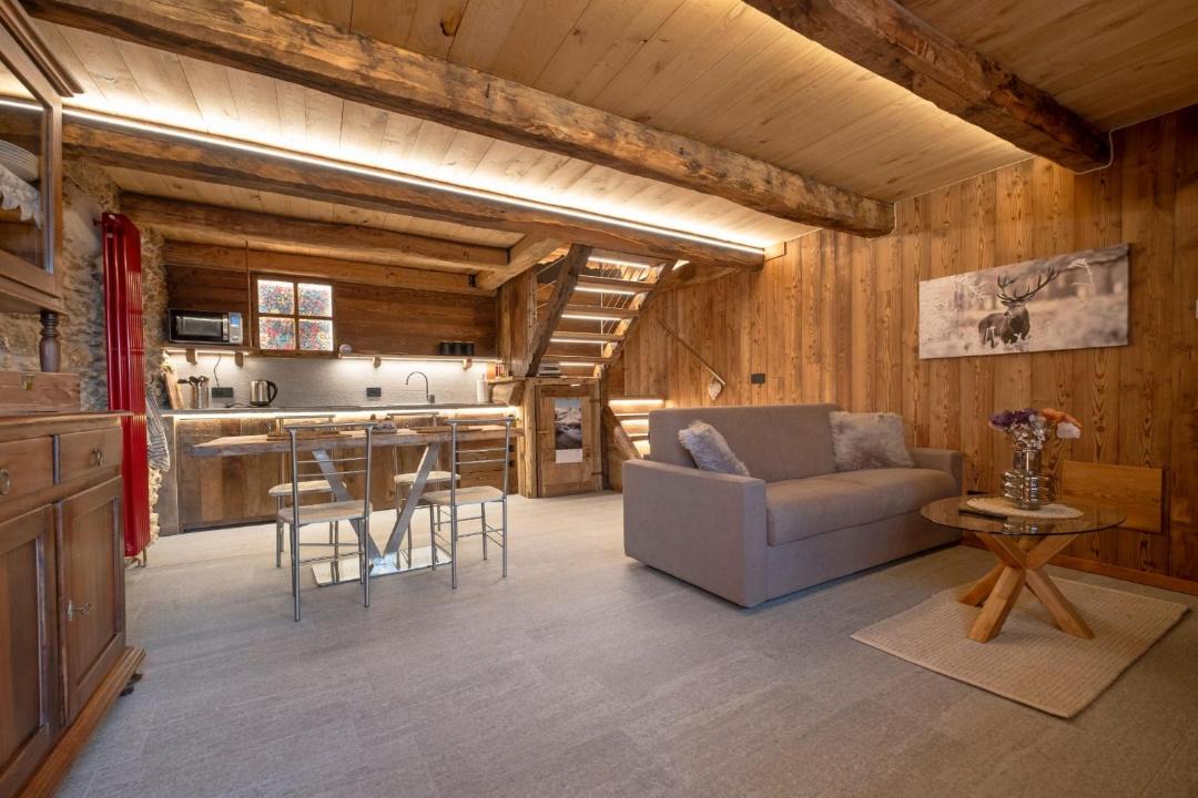 Photo of Livingroom in San Damiano Macra