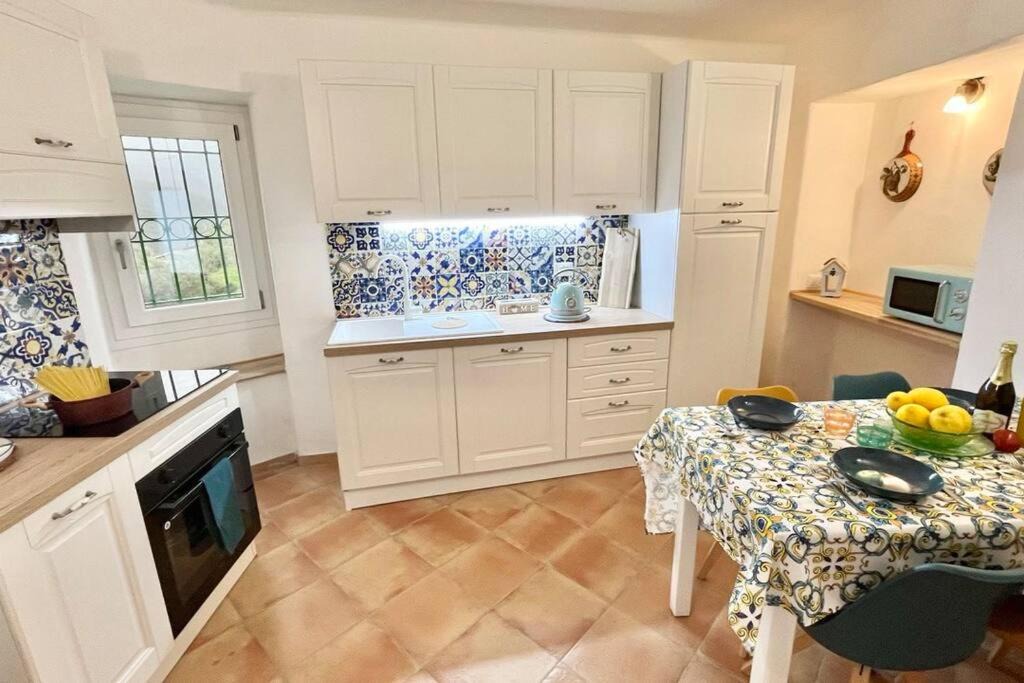Photo of Livingroom in Casanova Lerrone