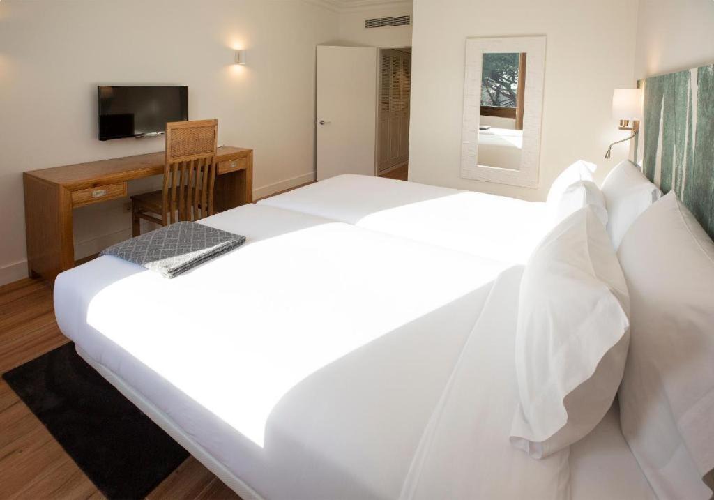 Photo of Bedroom in Riudellots de la Selva