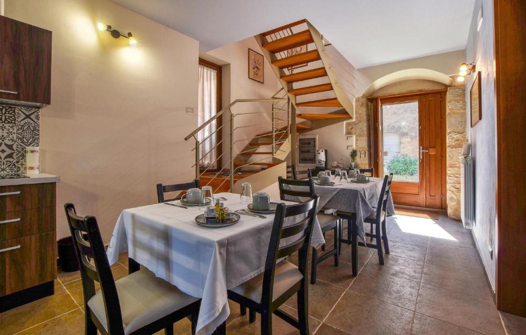 Photo of Livingroom in Chiaramonte Gulfi