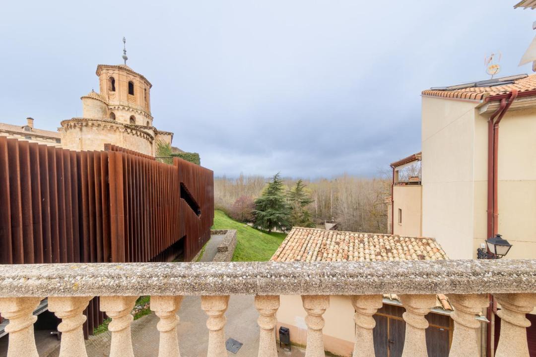 Photo of Others in Almazan