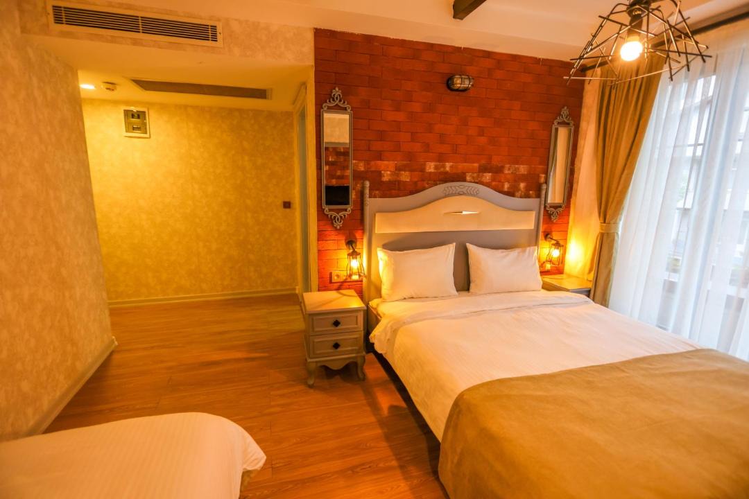 Photo of Bedroom in Karesi
