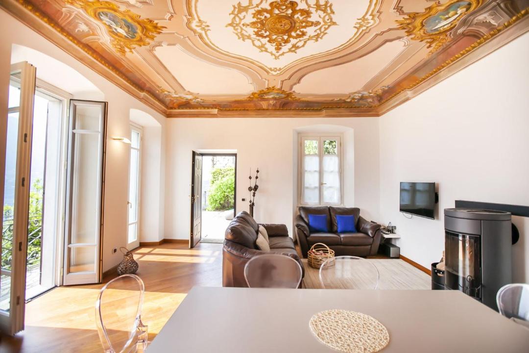 Photo of Livingroom in Moltrasio