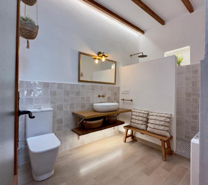 Photo of Bathroom in Navarres