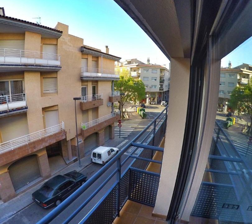 Photo of Patio Balcony in Roses Town Center