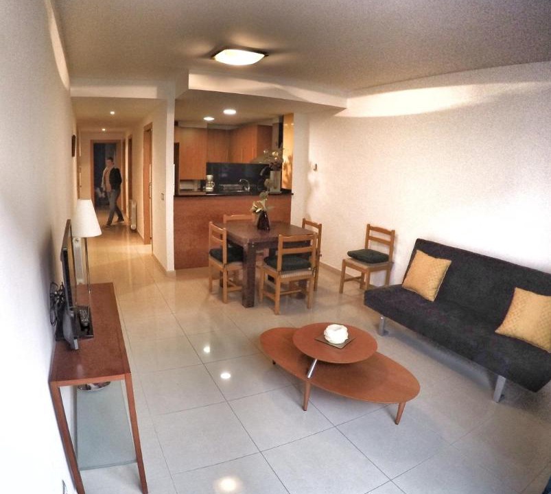Photo of Livingroom in Roses Town Center