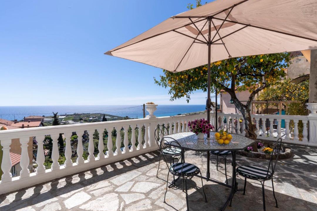 Photo of Patio Balcony in Terzorio