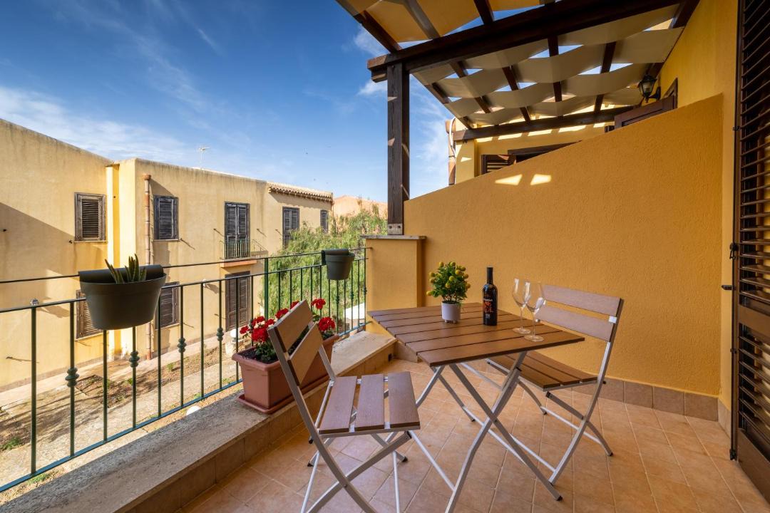 Photo of Patio Balcony in Birgi Vecchi