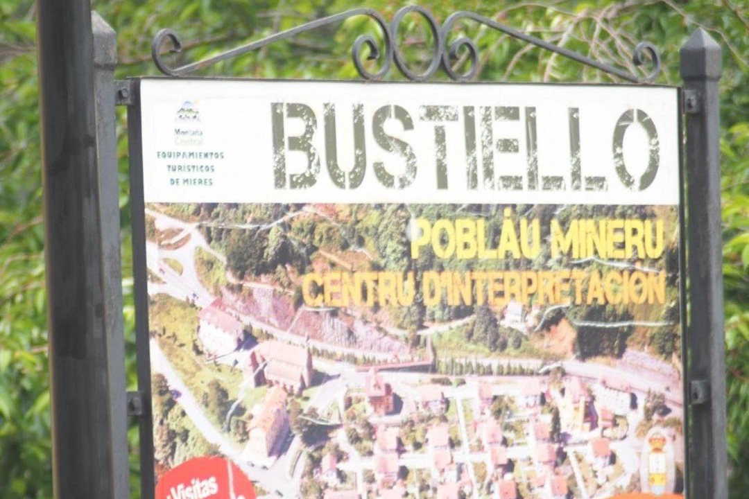 Photo of Others in Bustiello