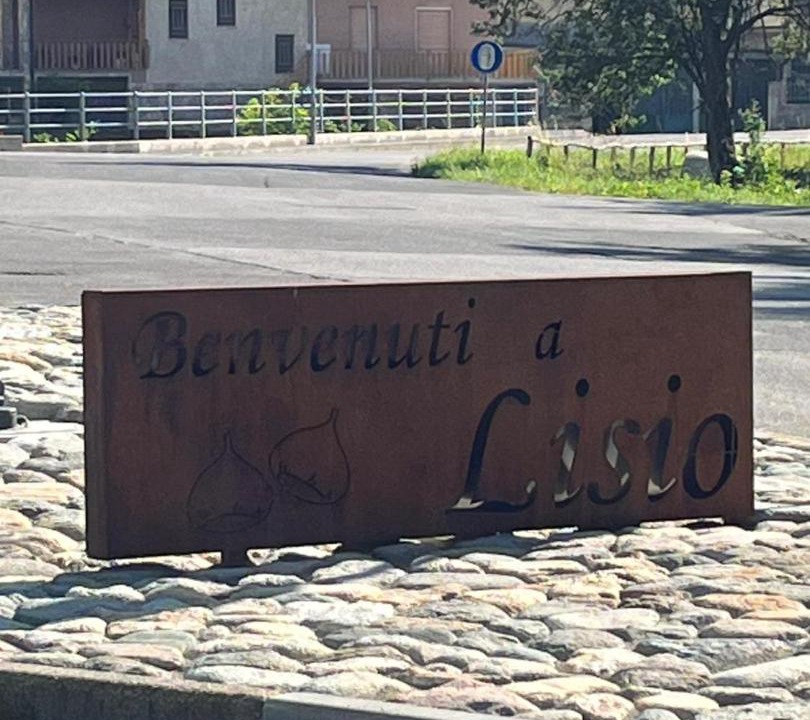 Photo of Buildings in Lisio