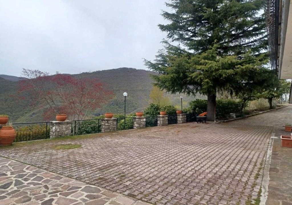 Photo of Buildings in Jenne