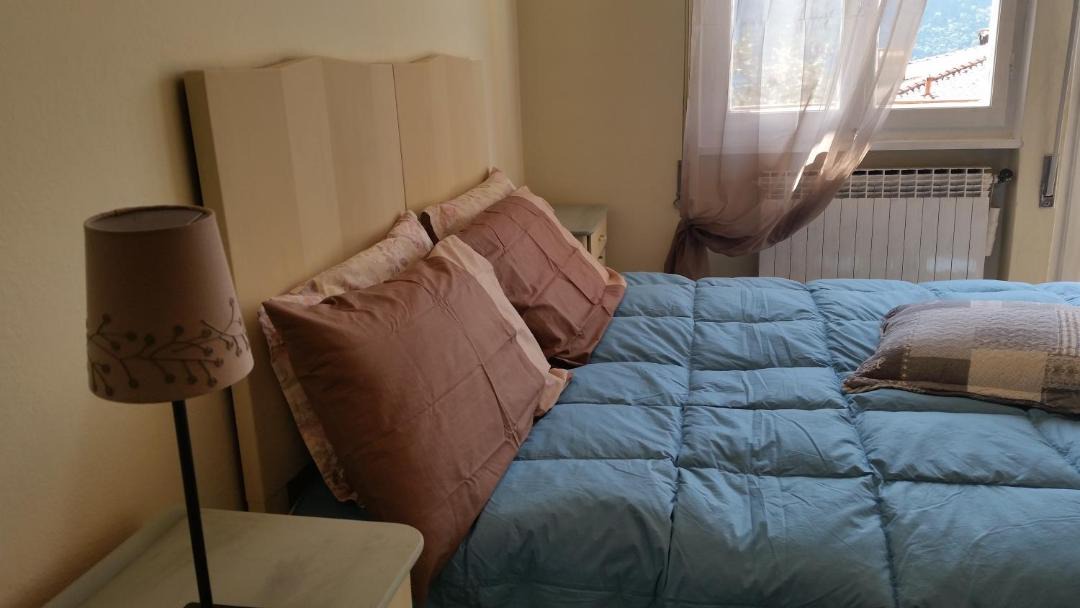 Photo of Bedroom in Sale Marasino