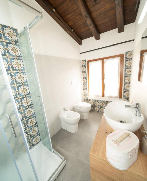 Photo of Bathroom in San Terenzo Monti