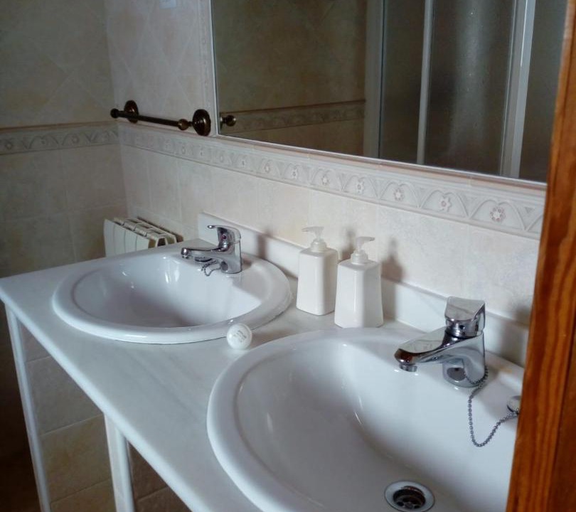 Photo of Bathroom in Becedas