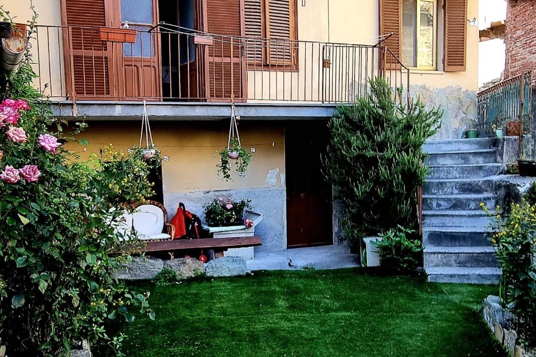 Photo of Buildings in Brosso