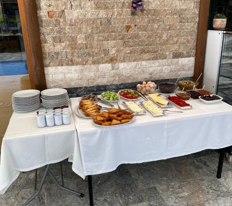 Photo of Others in Avlana