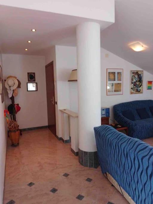 Photo of Livingroom in Atina