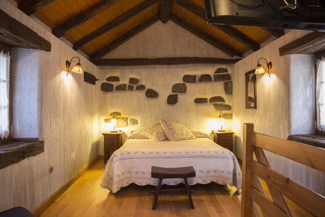 Photo of Bedroom in Villanueva de Aezcoa