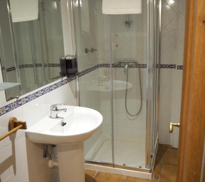 Photo of Bathroom in Ollo