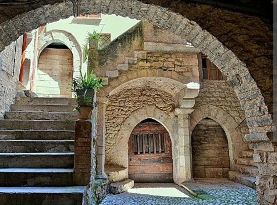 Photo of Buildings in Vallecorsa