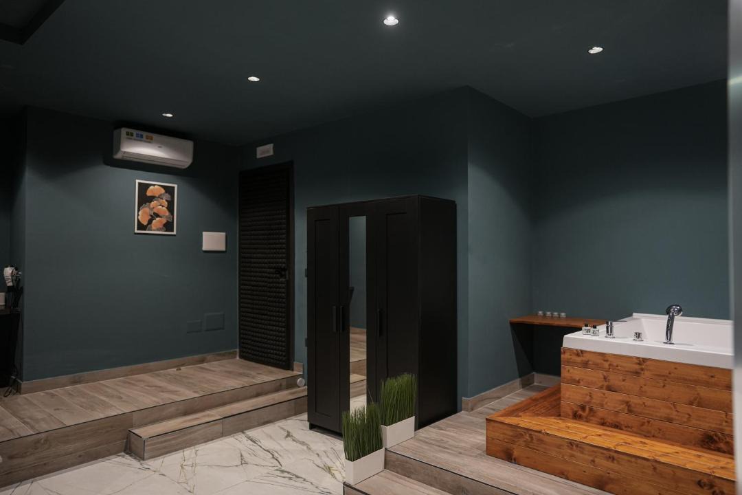 Photo of Bathroom in Nola