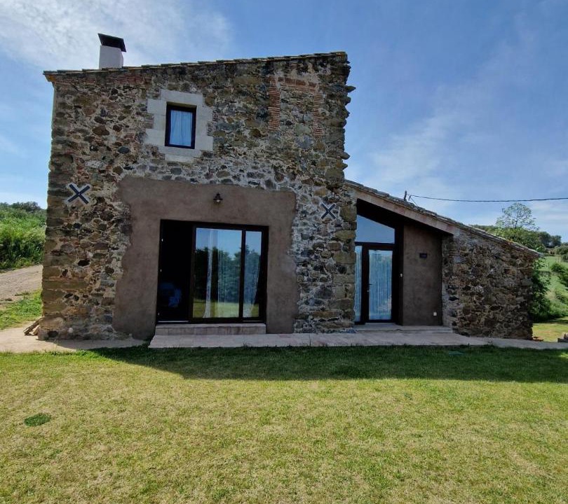 Photo of Buildings in Pedrinya