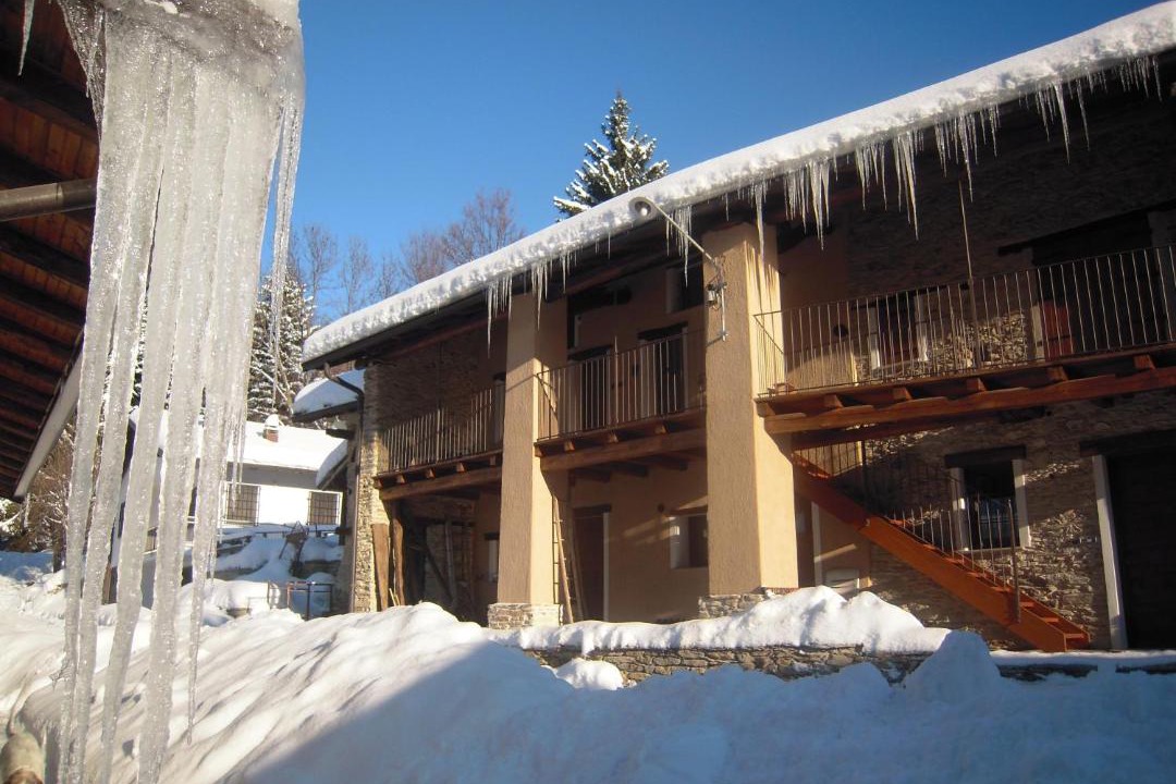 Photo of Buildings in Boves