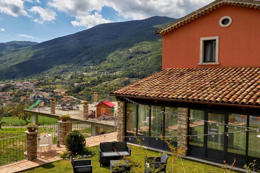 Photo of Buildings in Cusano Mutri