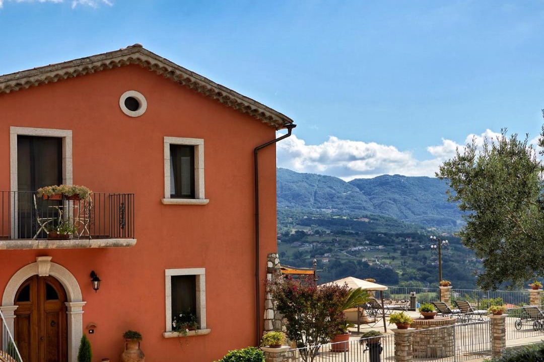 Photo of Buildings in Cusano Mutri