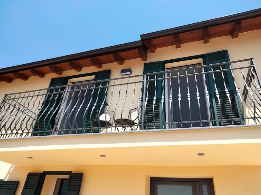 Photo of Buildings in Moano