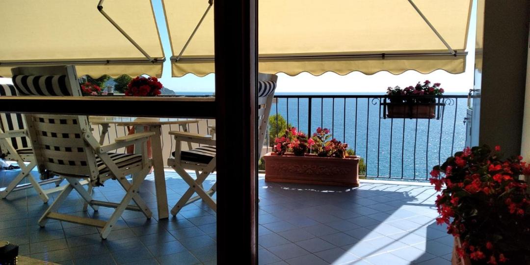Photo of Patio Balcony in Capo Mimosa-Rollo