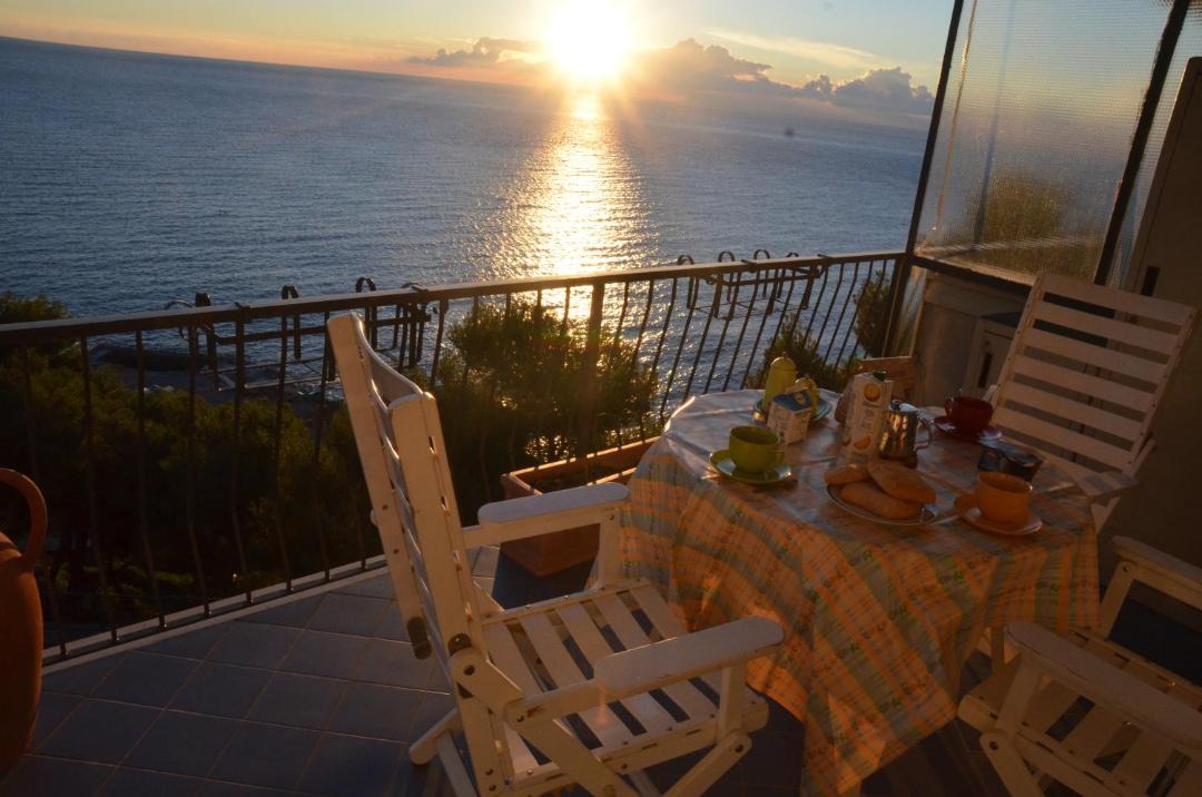 Photo of Patio Balcony in Capo Mimosa-Rollo