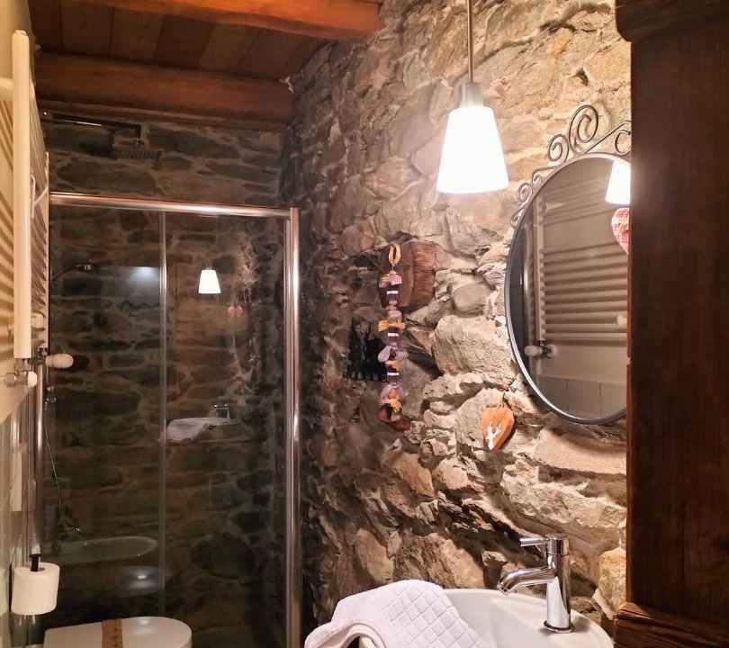 Photo of Bathroom in Mollia