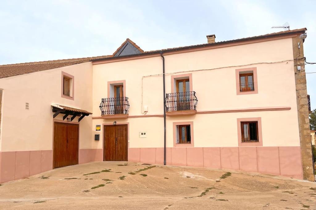 Photo of Buildings in Los Rabanos