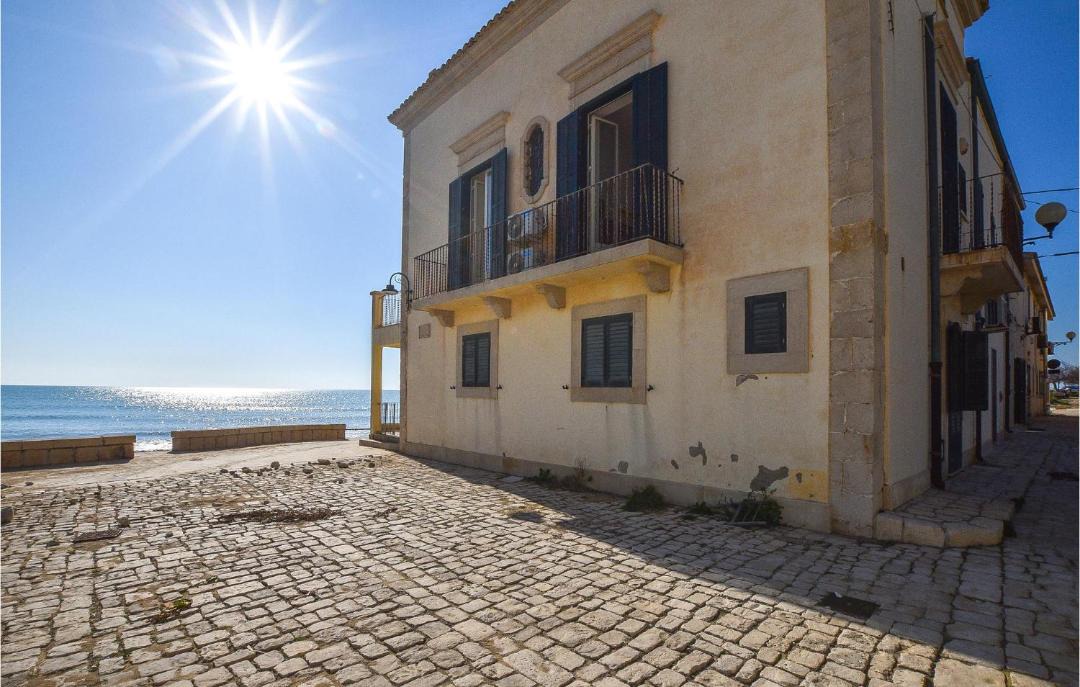Photo of Buildings in Sampieri