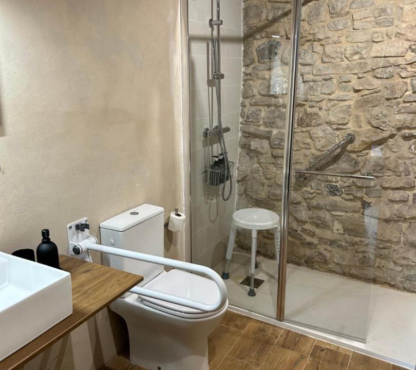 Photo of Bathroom in Llorac