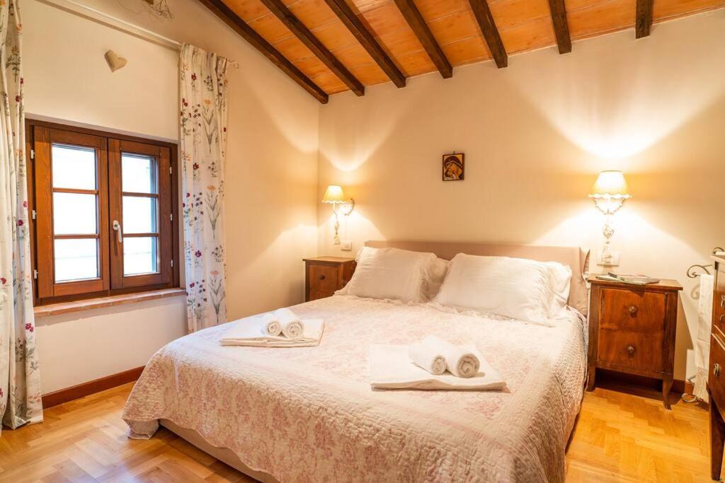 Photo of Bedroom in Monticiano