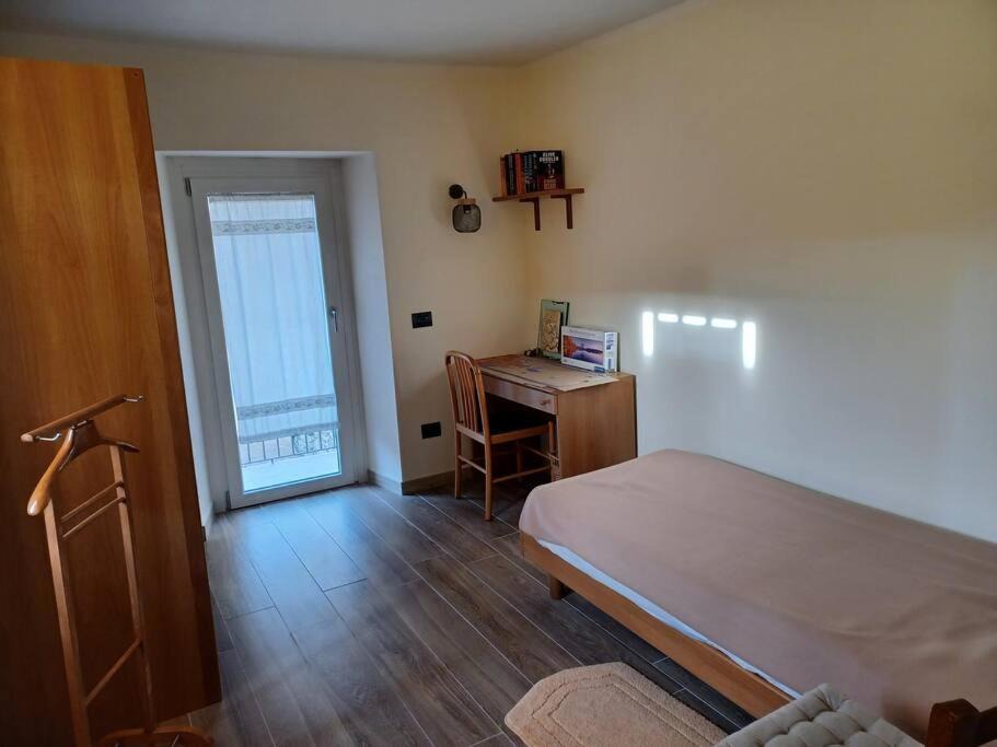 Photo of Bedroom in Brovello-Carpugnino