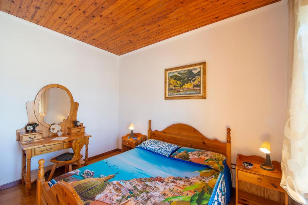 Photo of Bedroom in Montepertuso