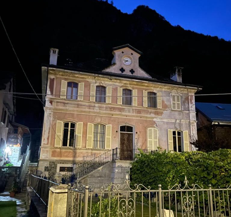 Photo of Buildings in Pontegrande
