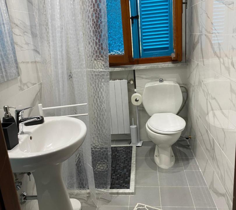 Photo of Bathroom in Luni