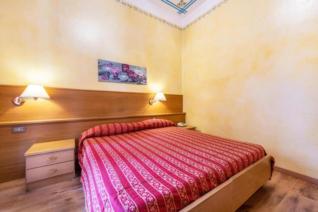 Photo of Bedroom in Toscolano Maderno