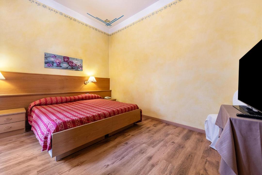 Photo of Bedroom in Toscolano Maderno