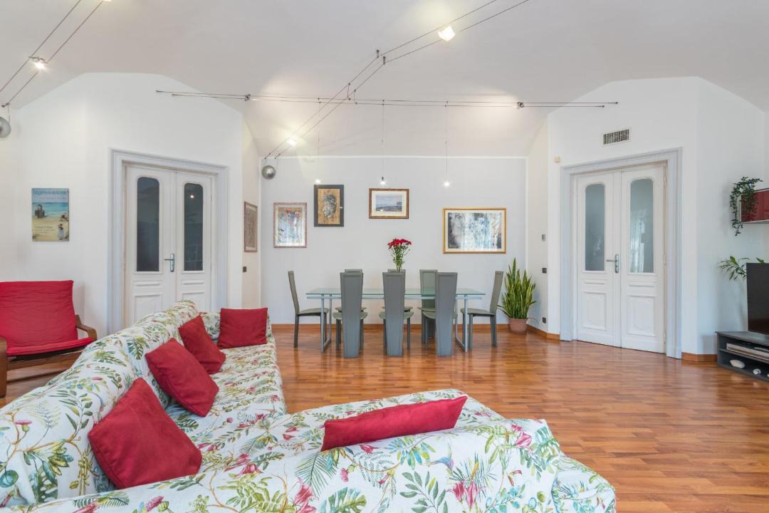 Photo of Livingroom in Historic Centre